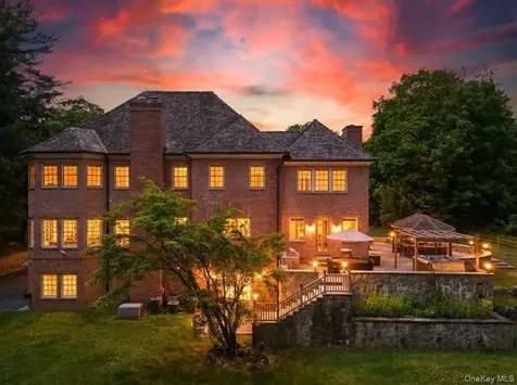 2 Heathcote Drive Mount Kisco NY 10549