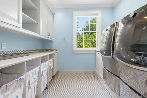 2 Heathcote Drive Mount Kisco NY 10549