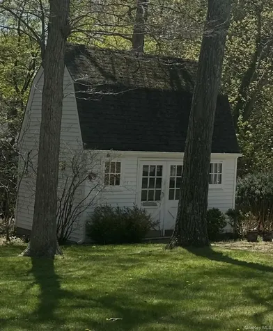 2068 Lansing Place Muttontown NY 11791