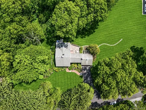 2068 Lansing Place Muttontown NY 11791