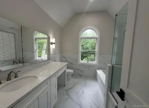 2068 Lansing Place Muttontown NY 11791