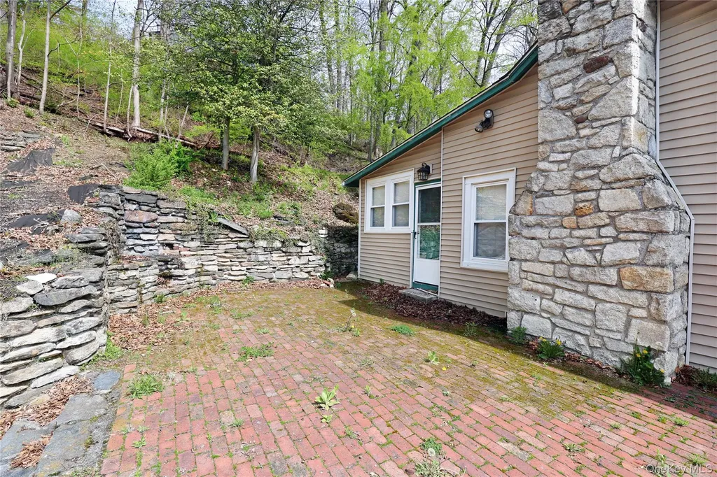 22 Harper Street Lake Peekskill NY 10537