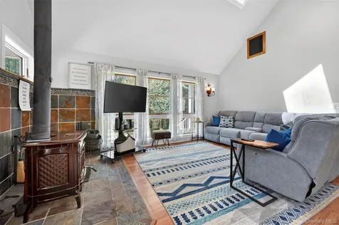 465 Schalck Road Narrowsburg NY 12764