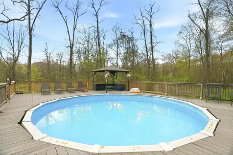 199 Old Sylvan Lake Road Hopewell Junction NY 12533