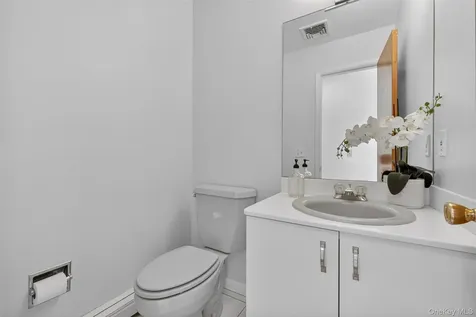7 Chardonnay Road Cortlandt Manor NY 10567