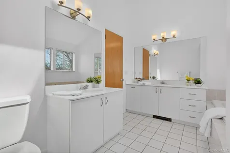 7 Chardonnay Road Cortlandt Manor NY 10567