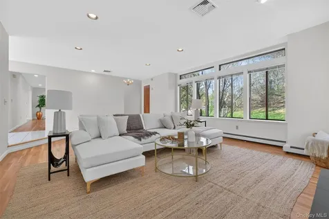 7 Chardonnay Road Cortlandt Manor NY 10567