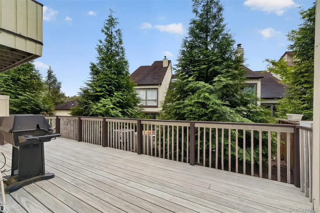5 Bannock Court Suffern NY 10901