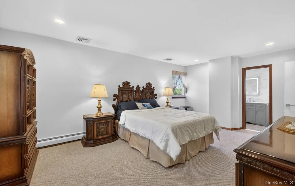 17 Hillcrest Drive Glen Head NY 11545
