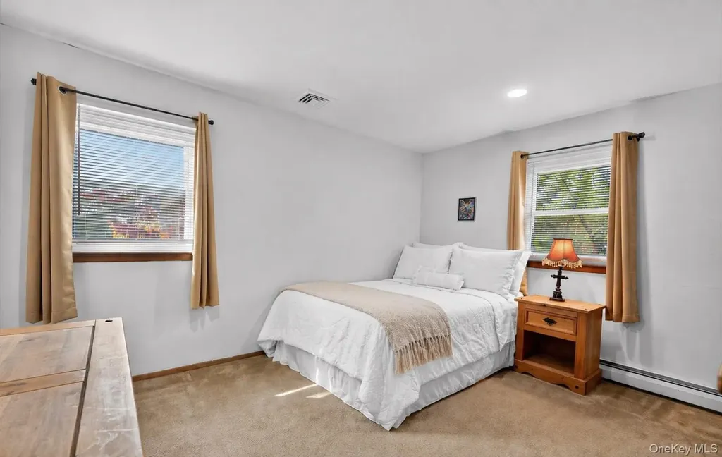 17 Hillcrest Drive Glen Head NY 11545