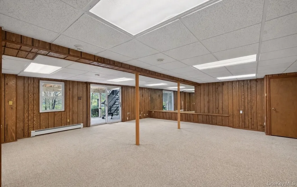17 Hillcrest Drive Glen Head NY 11545