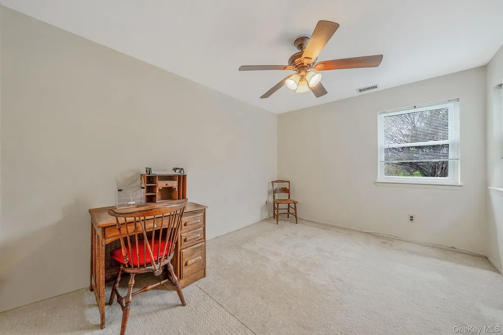47 Madder Lake Circle Commack NY 11725