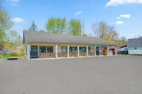 1759 State Route 209 Wurtsboro NY 12790