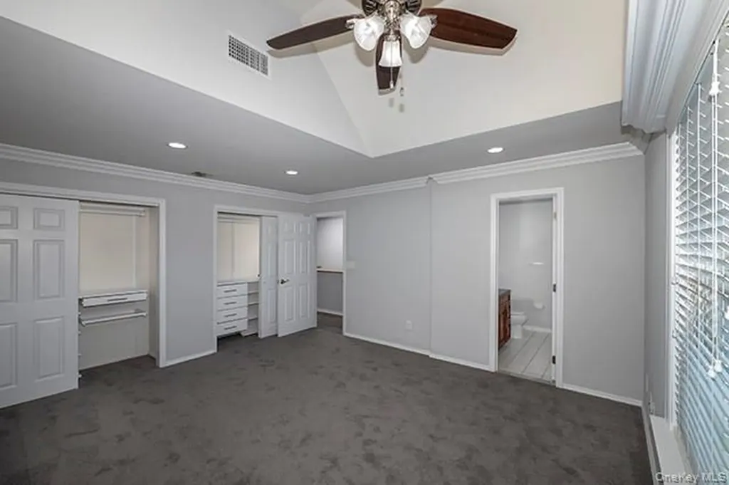 7 Neal Setauket NY 11733