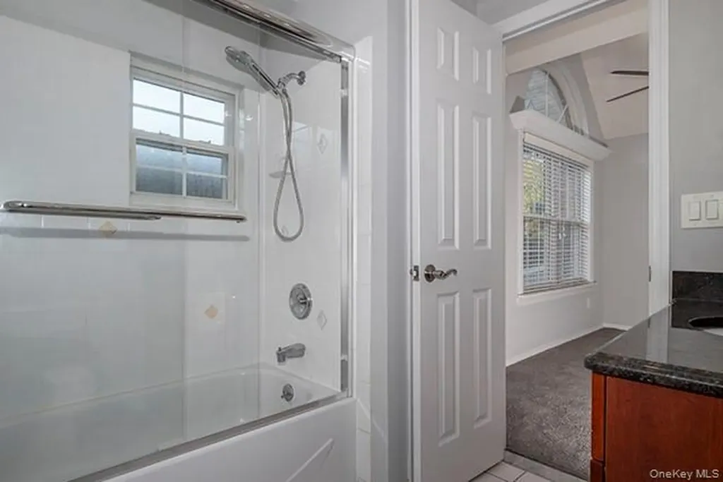 7 Neal Setauket NY 11733