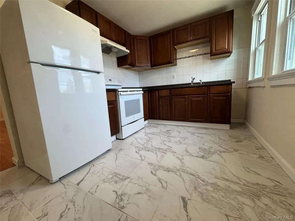 284 Main Street Beacon NY 12508