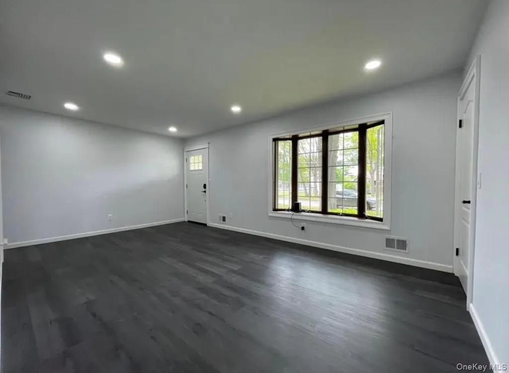 Ronkonkoma NY 11779
