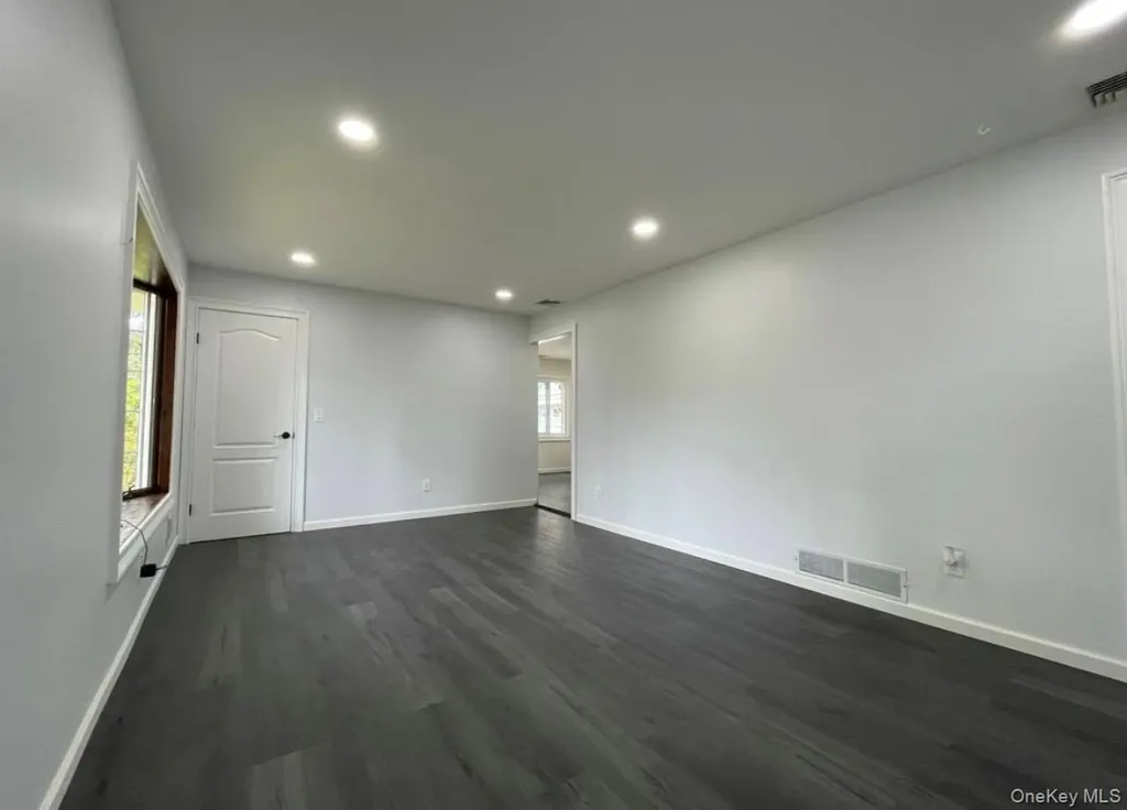 Ronkonkoma NY 11779