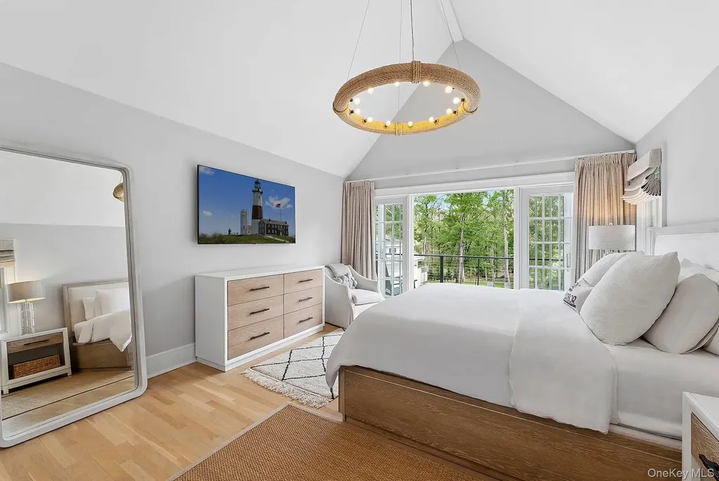 1 Fox Crossing Sag Harbor NY 11963