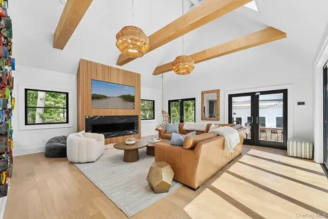 1 Fox Crossing Sag Harbor NY 11963