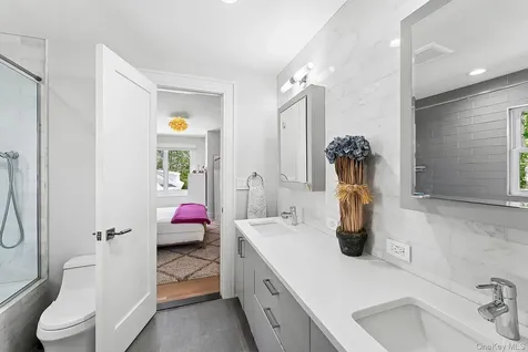 1 Fox Crossing Sag Harbor NY 11963
