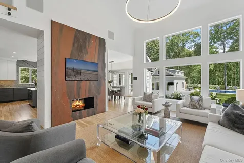1 Fox Crossing Sag Harbor NY 11963