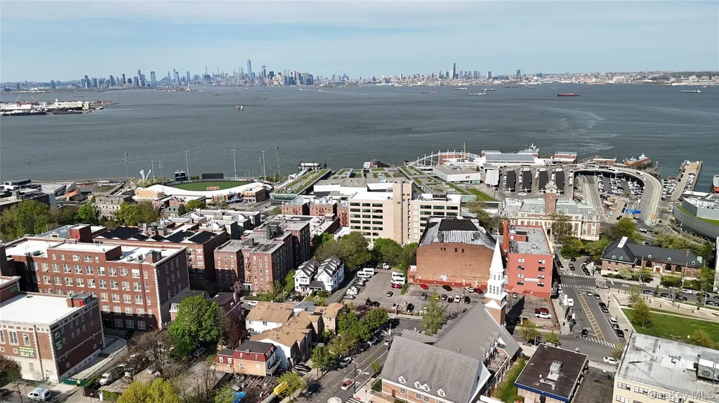 137 Daniel Low Terrace Staten Island NY 10301