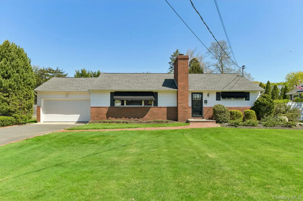 39 Shebar Drive Islip NY 11751