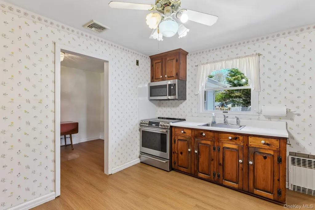 39 Shebar Drive Islip NY 11751