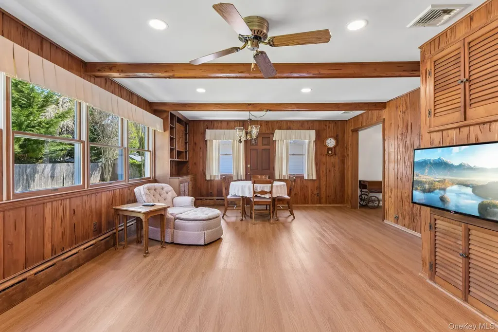 39 Shebar Drive Islip NY 11751