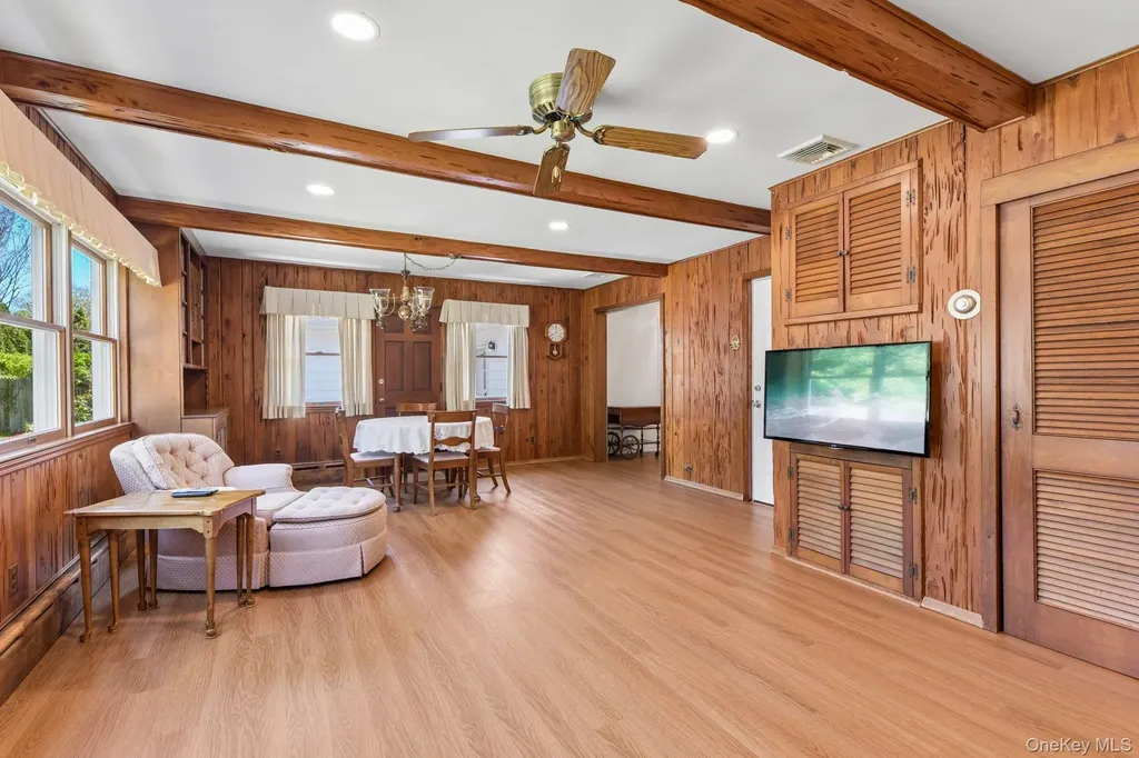 39 Shebar Drive Islip NY 11751