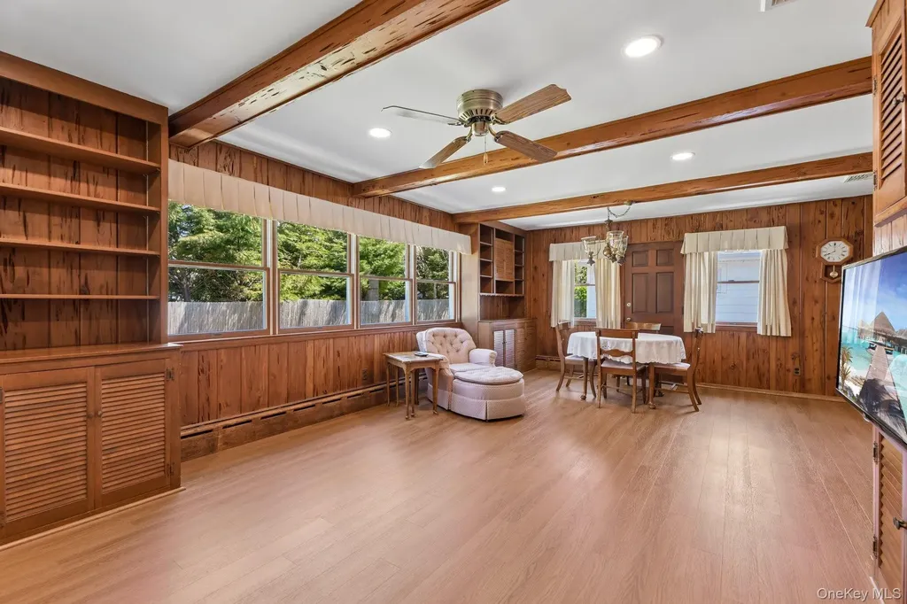 39 Shebar Drive Islip NY 11751