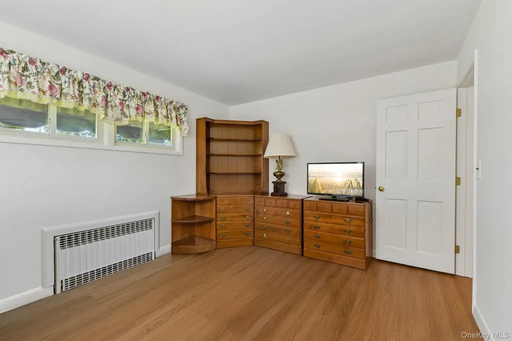 39 Shebar Drive Islip NY 11751