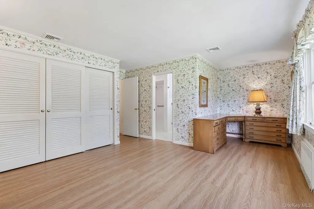 39 Shebar Drive Islip NY 11751