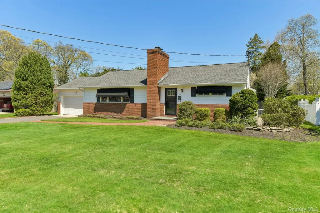 39 Shebar Drive Islip NY 11751