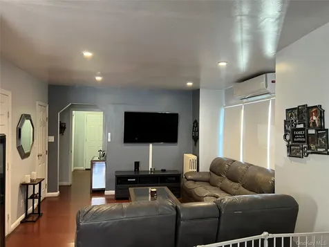 21911 131st Avenue Laurelton NY 11413