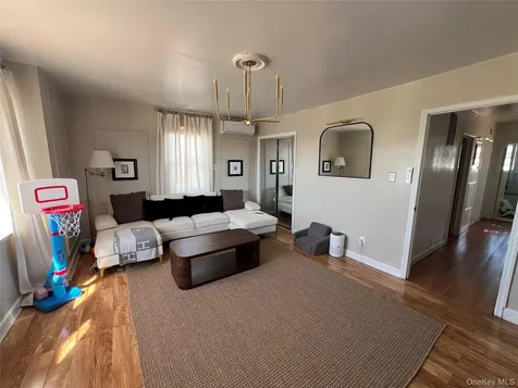 21911 131st Avenue Laurelton NY 11413