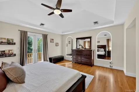 74 Dogwood Lane Pleasantville NY 10570