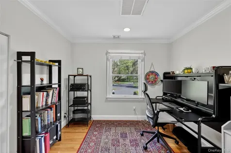 74 Dogwood Lane Pleasantville NY 10570