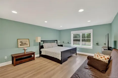 74 Dogwood Lane Pleasantville NY 10570