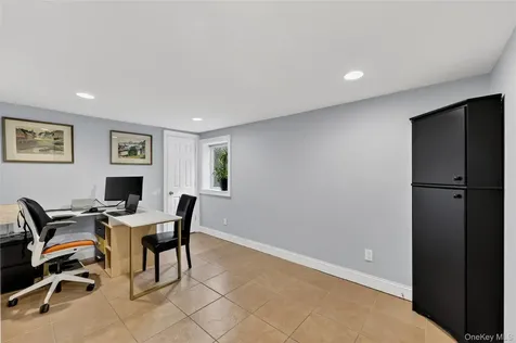 74 Dogwood Lane Pleasantville NY 10570