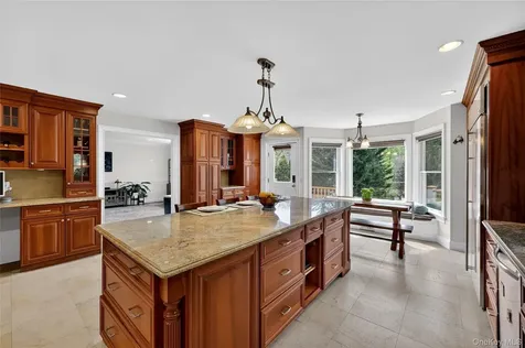 74 Dogwood Lane Pleasantville NY 10570