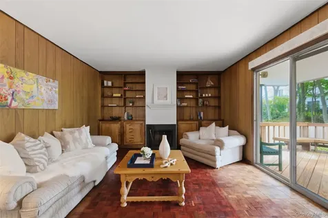 25 Sherwood Drive Larchmont NY 10538