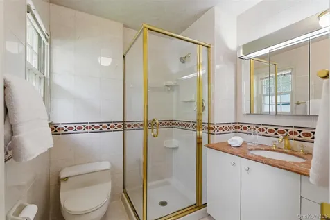 25 Sherwood Drive Larchmont NY 10538