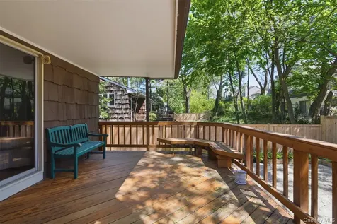 25 Sherwood Drive Larchmont NY 10538