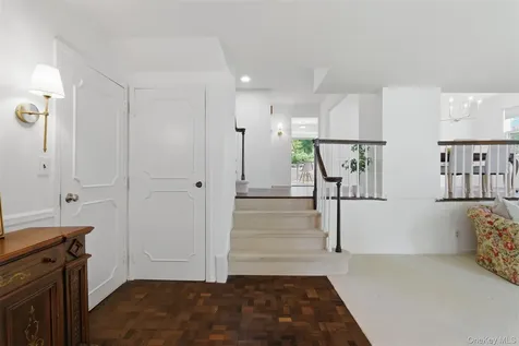 25 Sherwood Drive Larchmont NY 10538