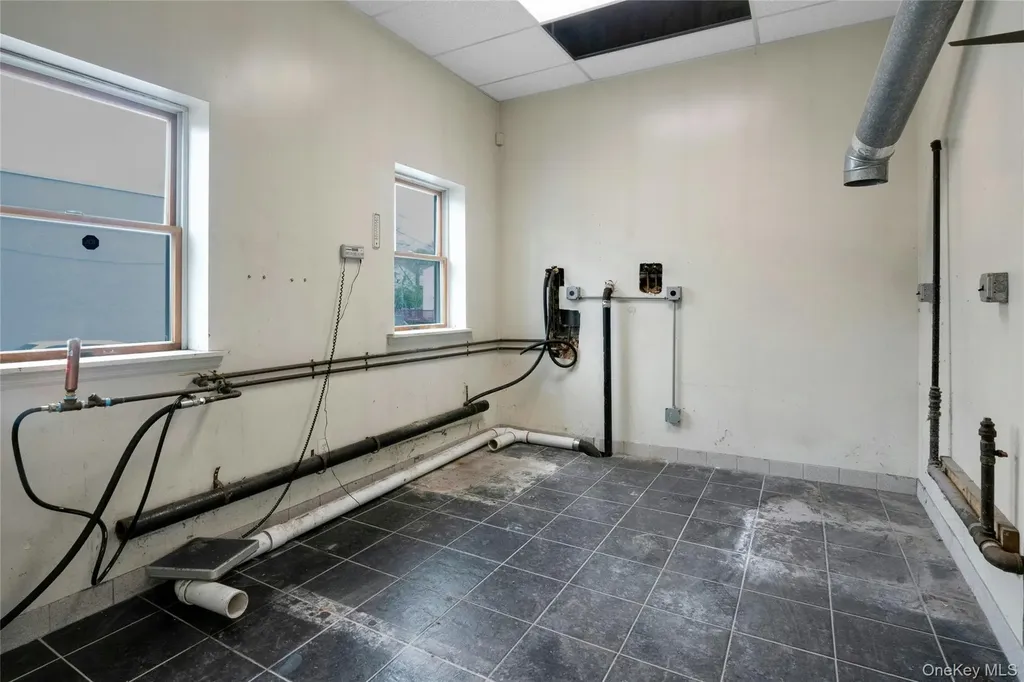113 - 115 E Main Street Elmsford NY 10523