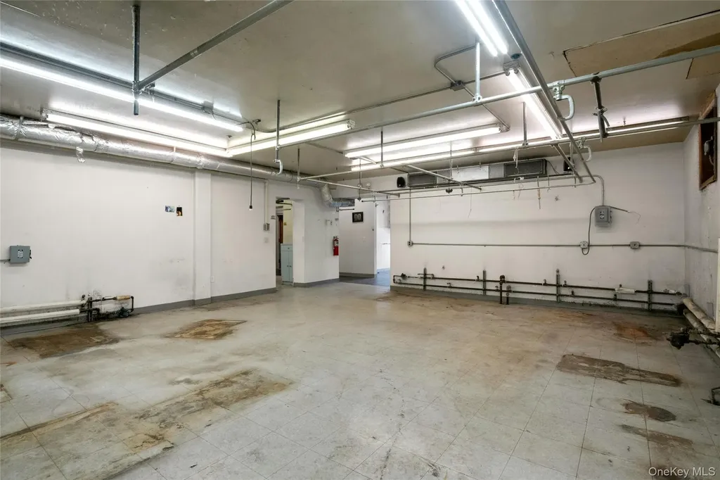113 - 115 E Main Street Elmsford NY 10523