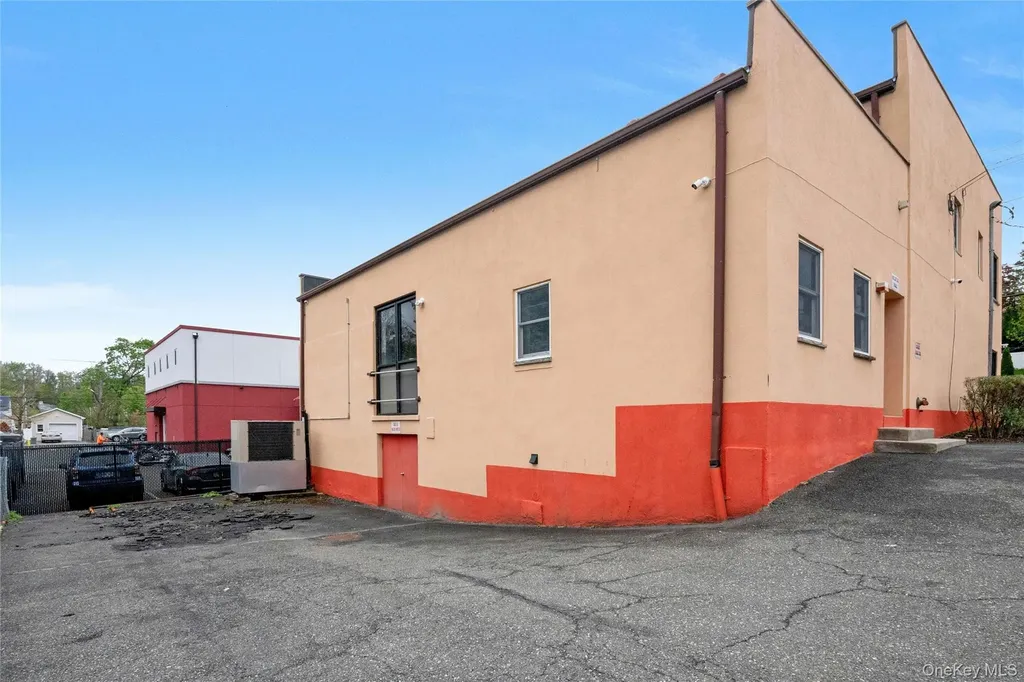 113 - 115 E Main Street Elmsford NY 10523