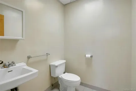 113 - 115 E Main Street Elmsford NY 10523